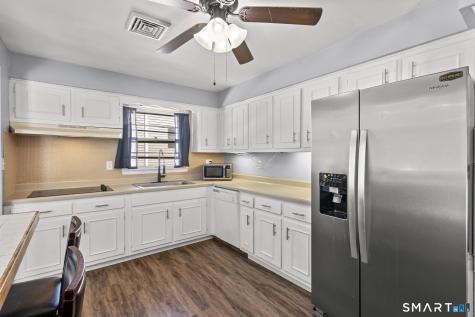 150 Hilltop Lane West Haven CT 06516