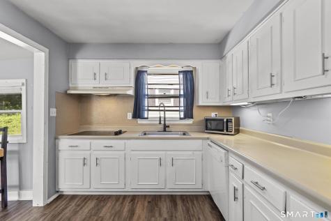 150 Hilltop Lane West Haven CT 06516