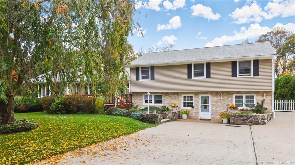15 Coral Drive Shelton CT 06484