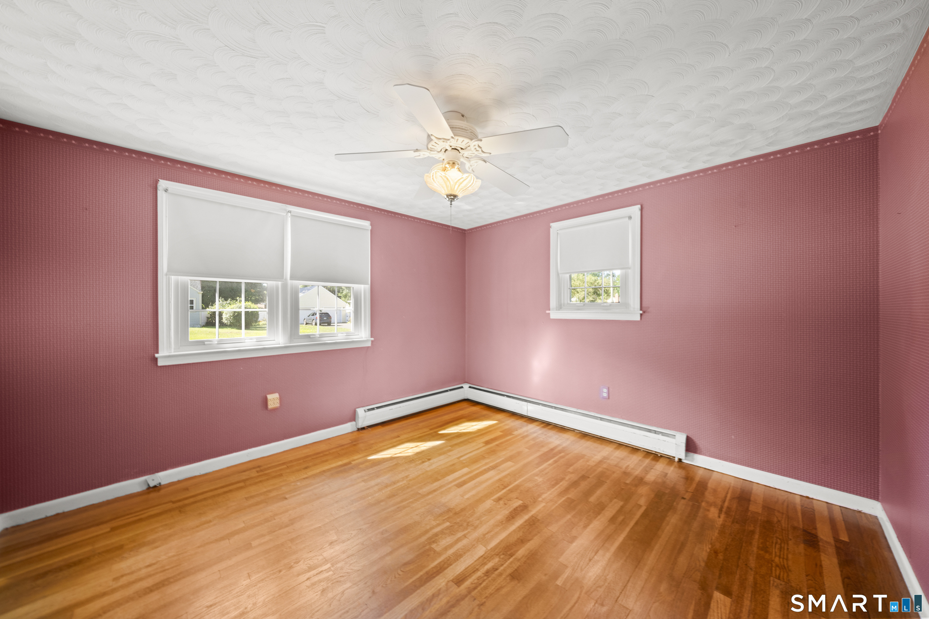 17 Queen Street Enfield CT 06082