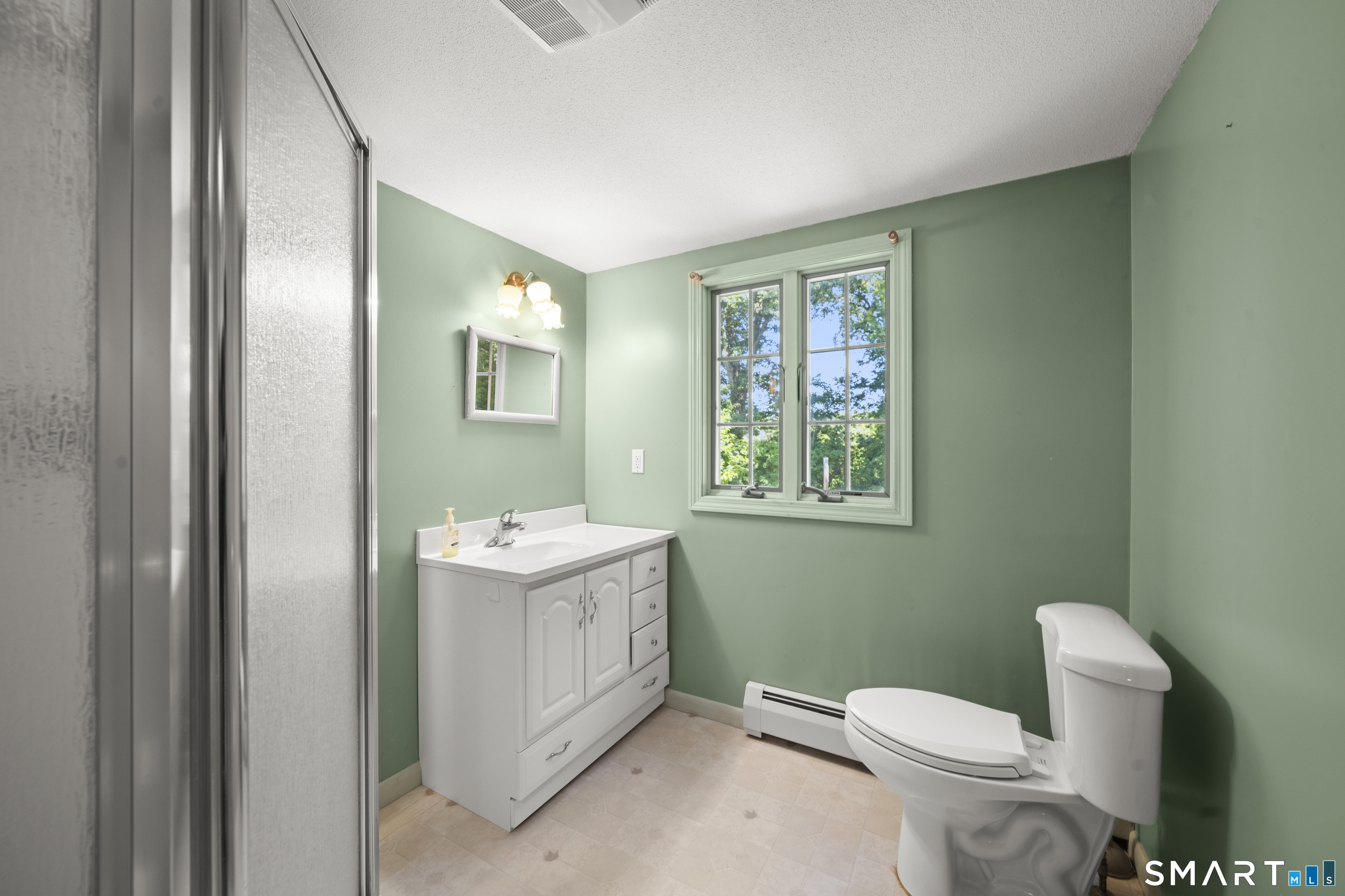 17 Queen Street Enfield CT 06082