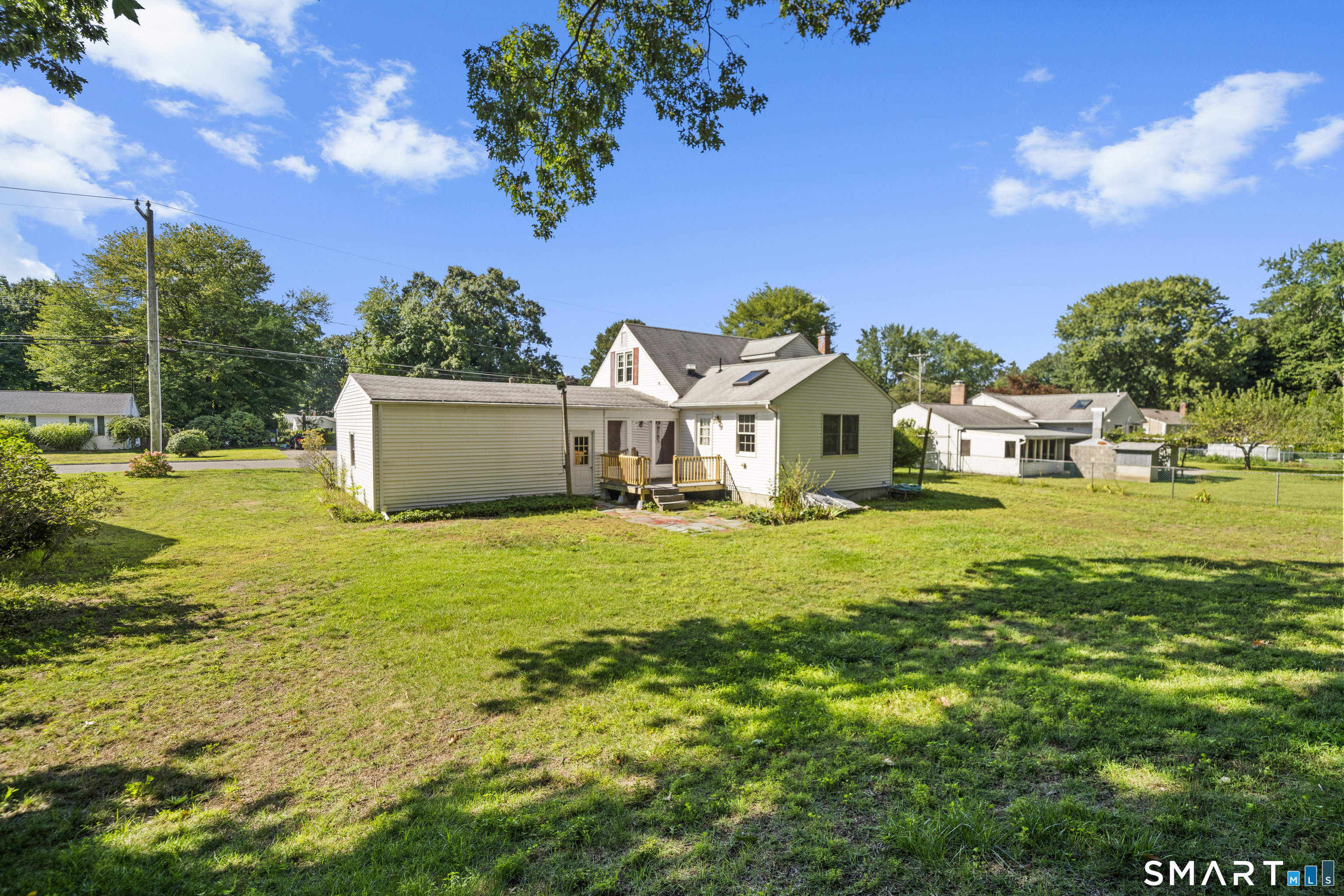 17 Queen Street Enfield CT 06082