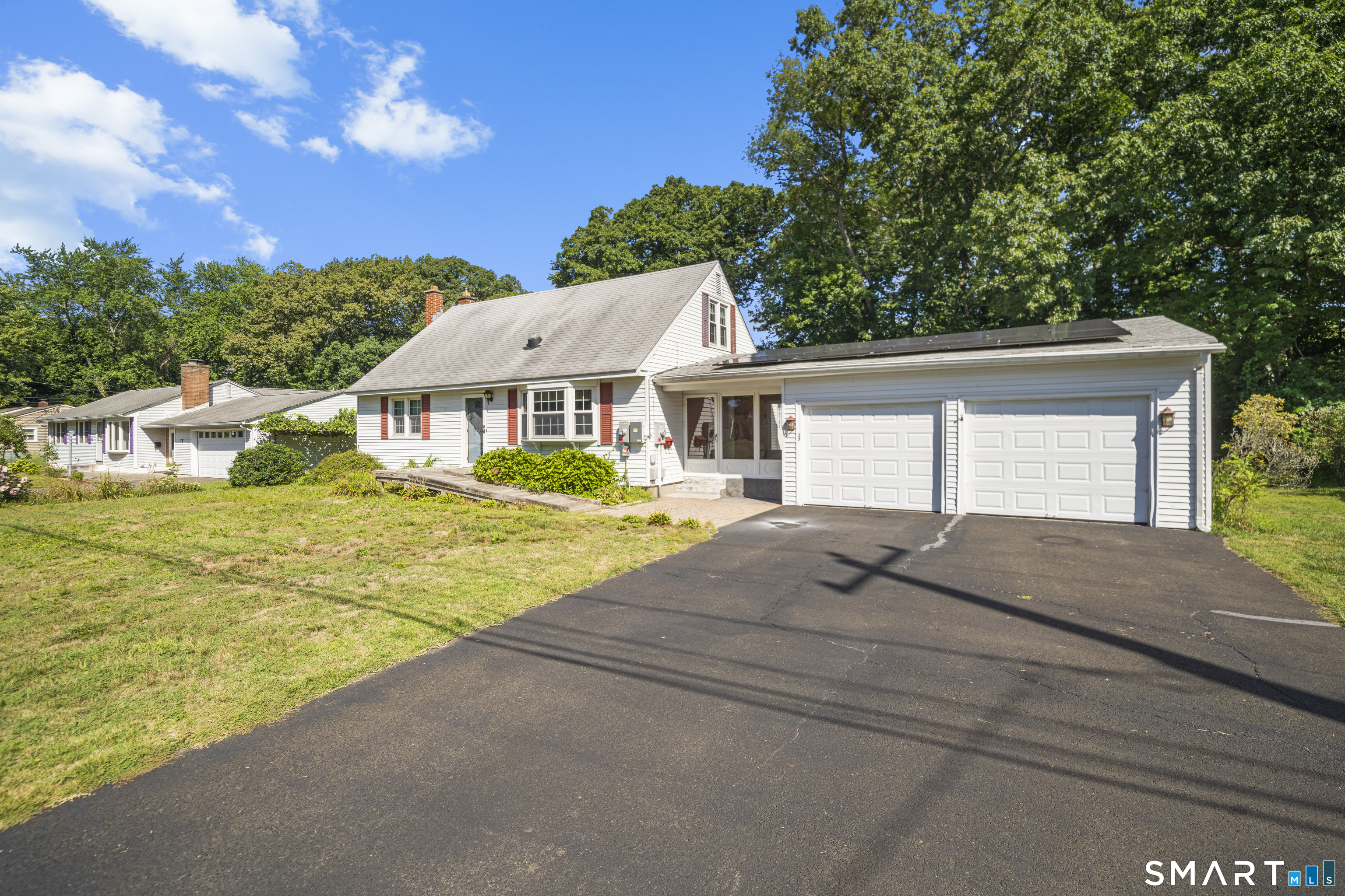17 Queen Street Enfield CT 06082