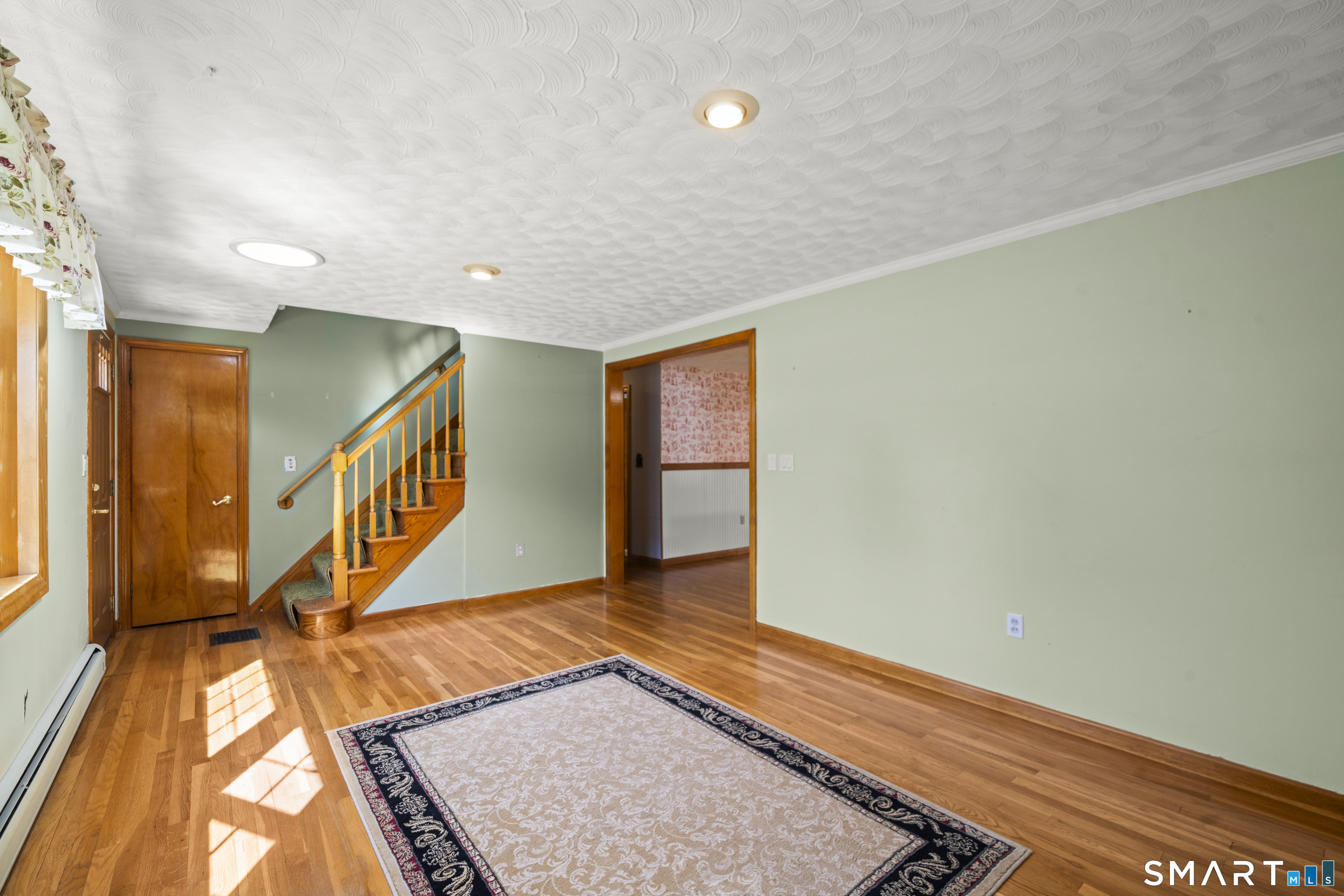 17 Queen Street Enfield CT 06082