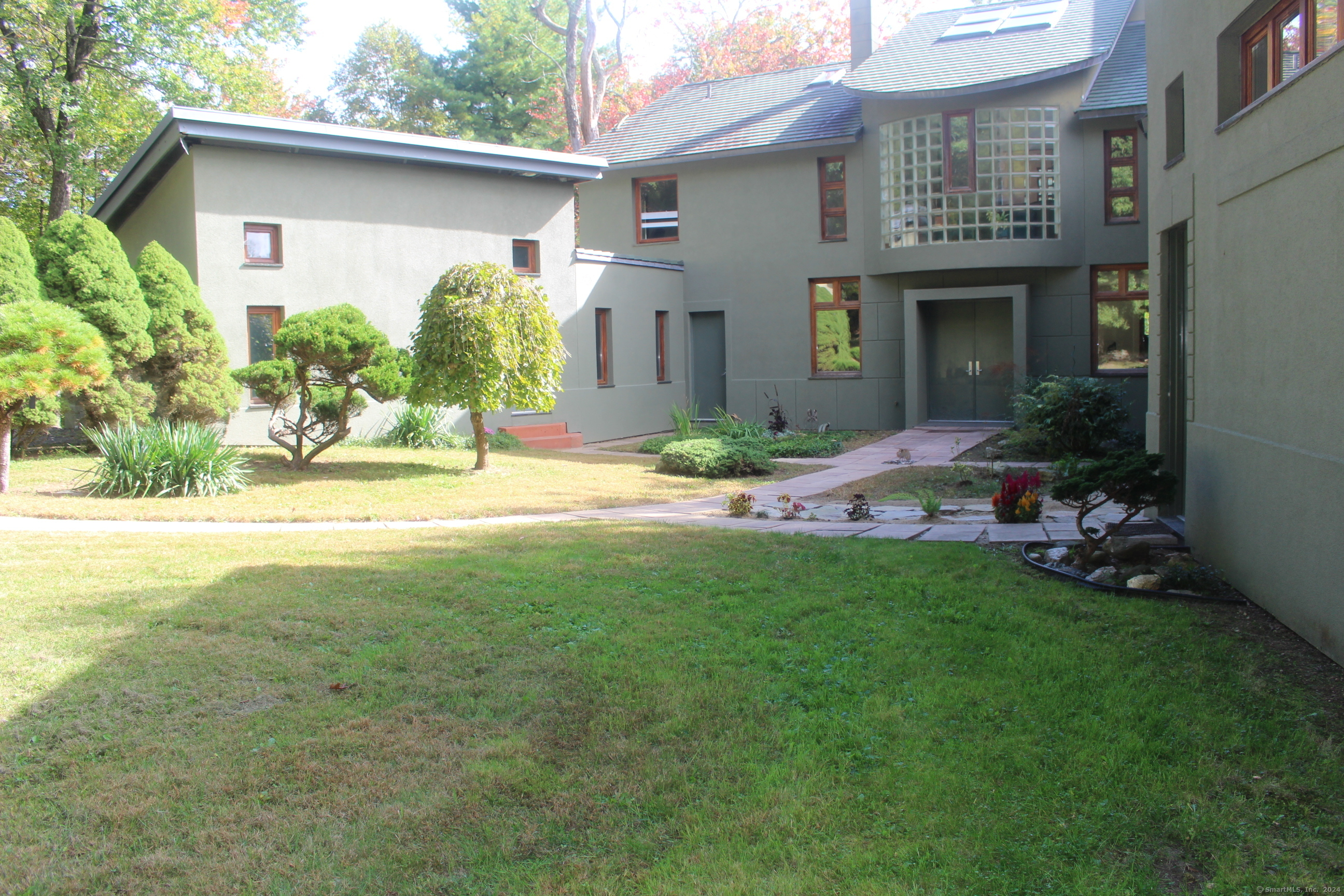 27 Ridge Road Canton CT 06019