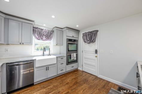 2 Arthur Road East Haven CT 06512