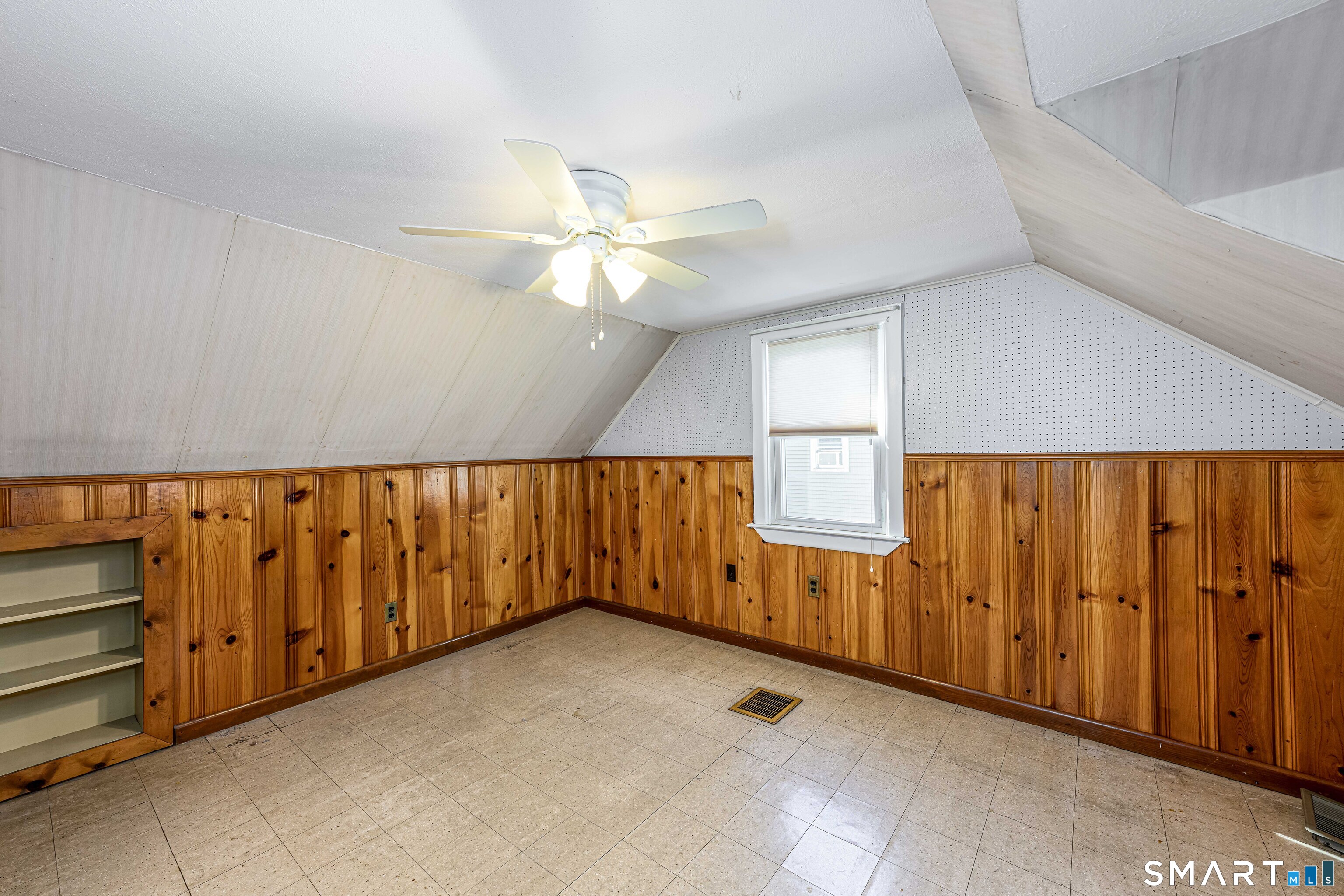 2 Arthur Road East Haven CT 06512