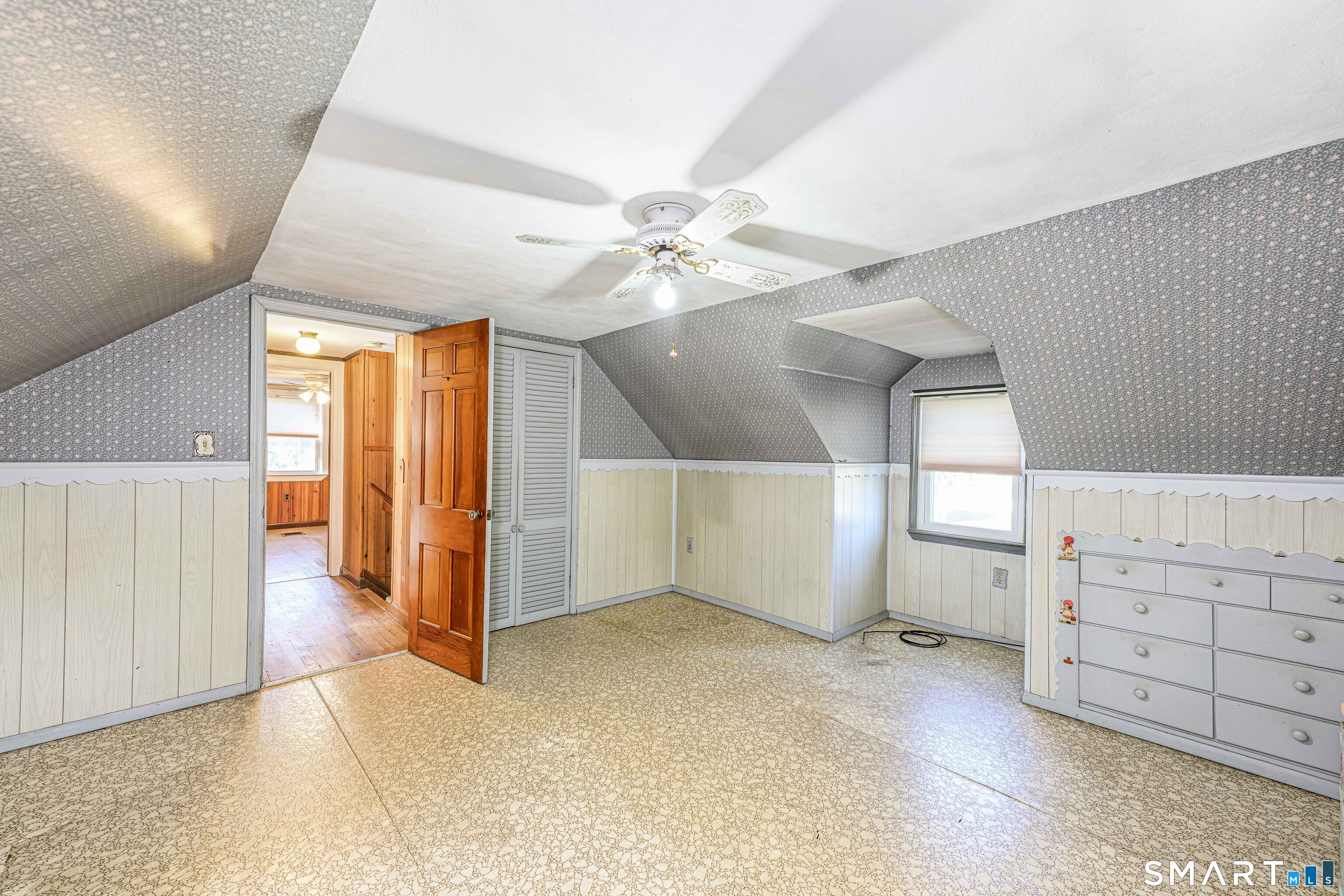 2 Arthur Road East Haven CT 06512