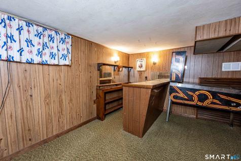 2 Arthur Road East Haven CT 06512