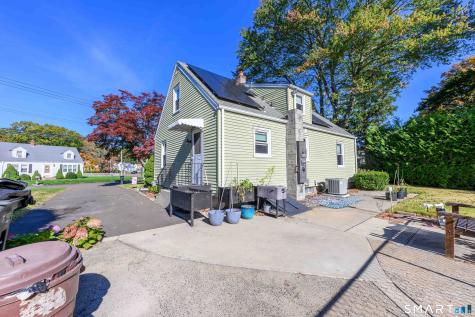 2 Arthur Road East Haven CT 06512