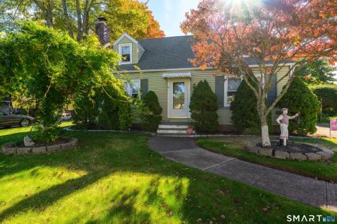 2 Arthur Road East Haven CT 06512