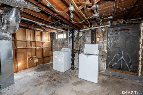 2 Arthur Road East Haven CT 06512