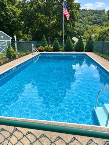 2 Arthur Road East Haven CT 06512