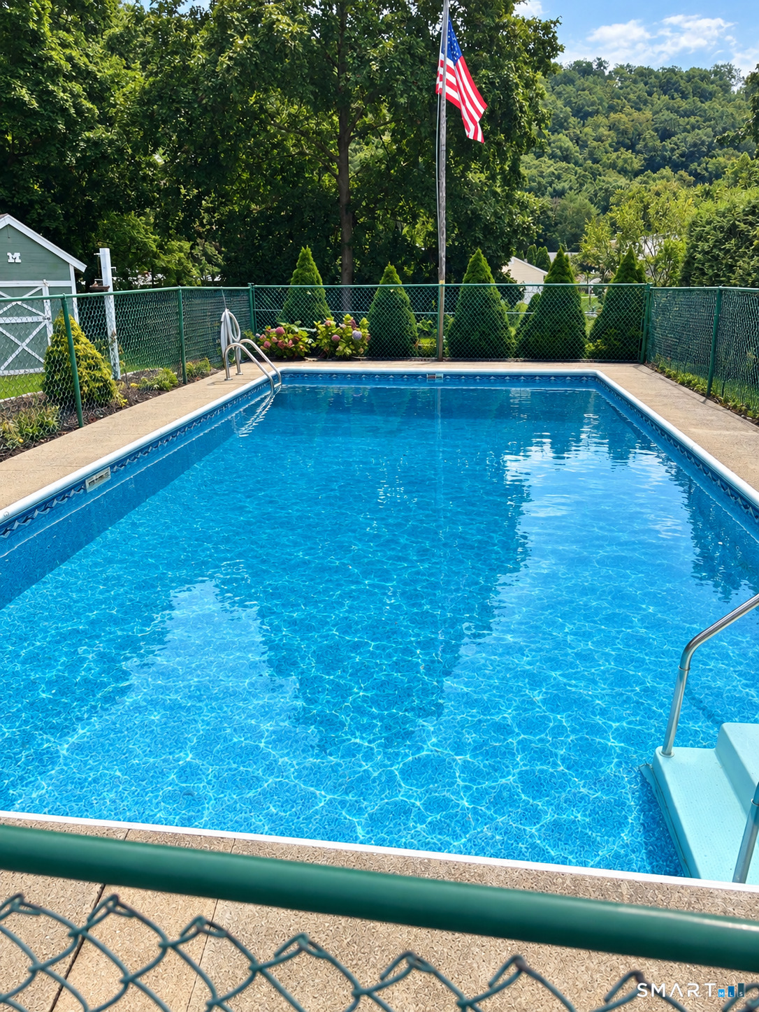 2 Arthur Road East Haven CT 06512