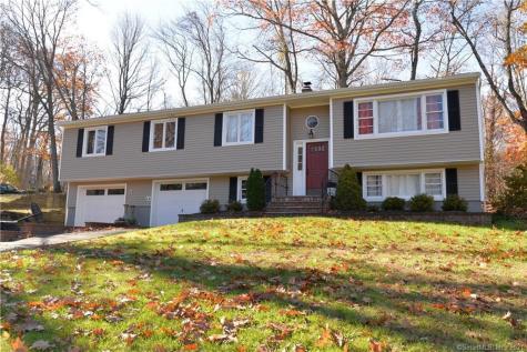 8 Ward Drive Danbury CT 06810