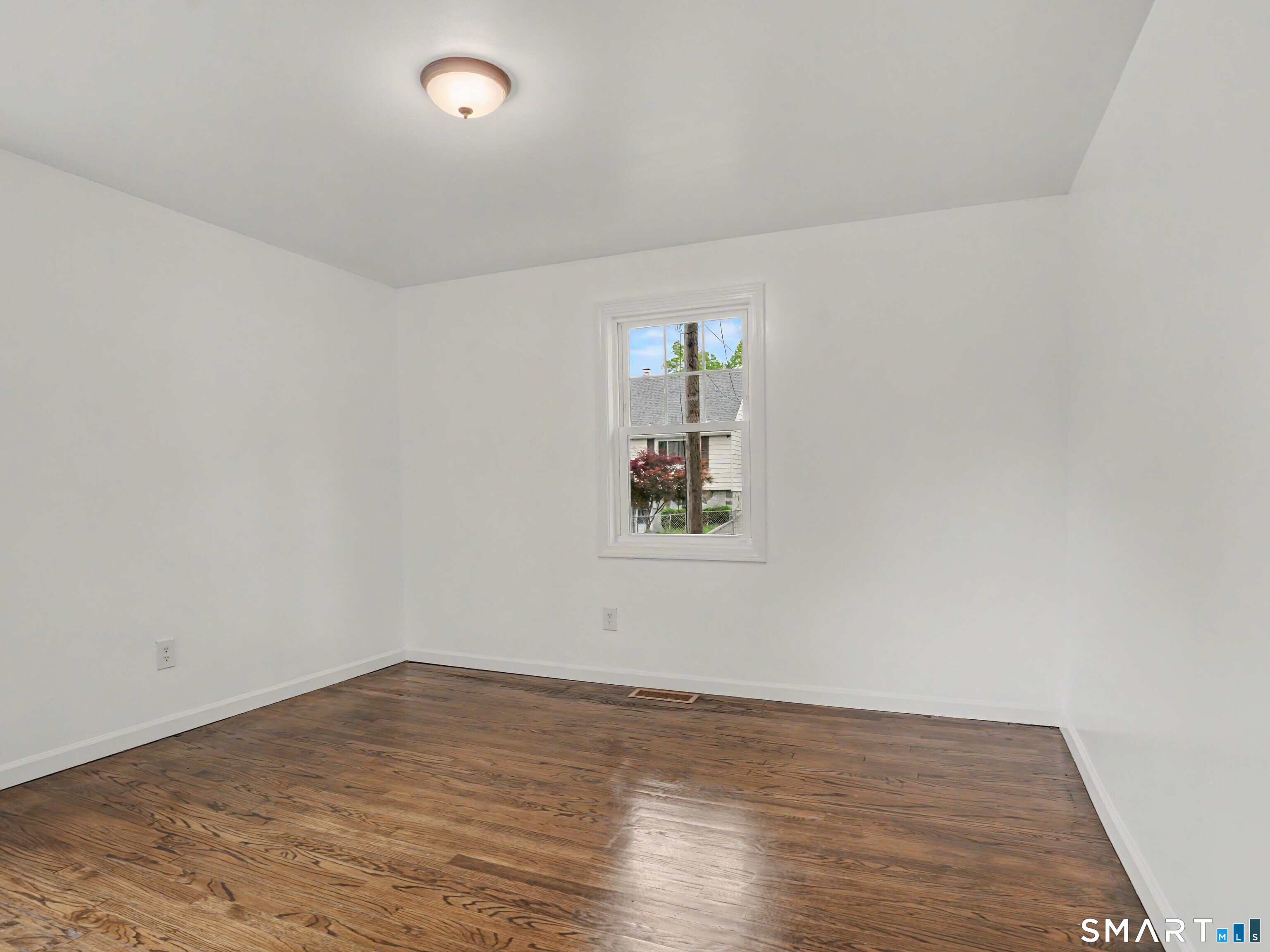 35 Oakleaf Street Bridgeport CT 06606