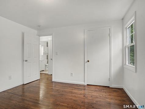 35 Oakleaf Street Bridgeport CT 06606