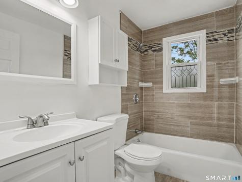 35 Oakleaf Street Bridgeport CT 06606