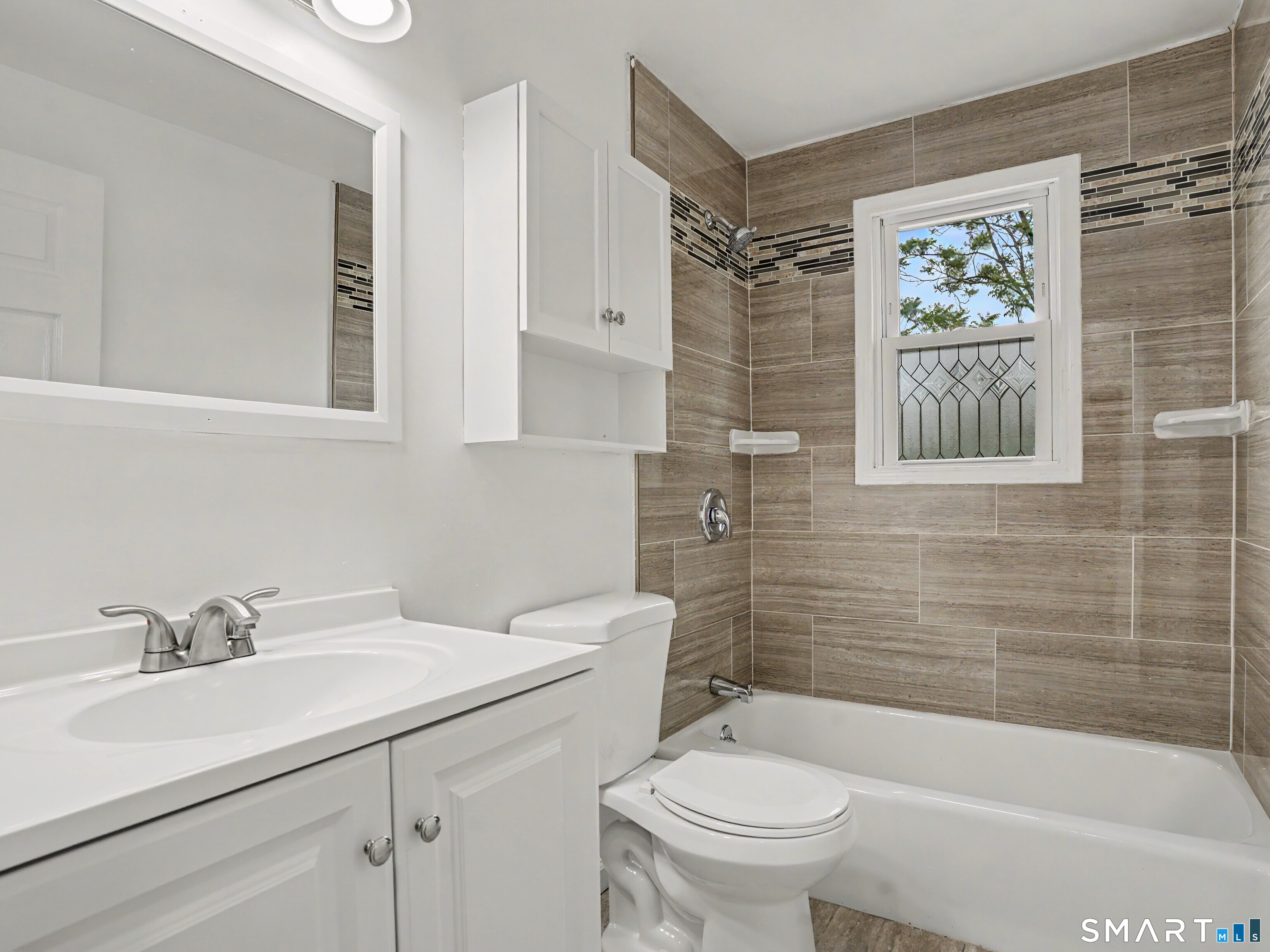 35 Oakleaf Street Bridgeport CT 06606