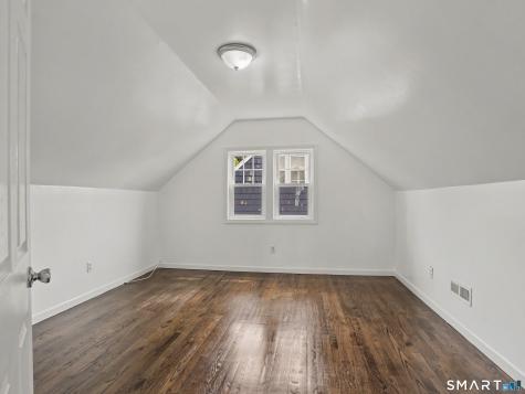 35 Oakleaf Street Bridgeport CT 06606