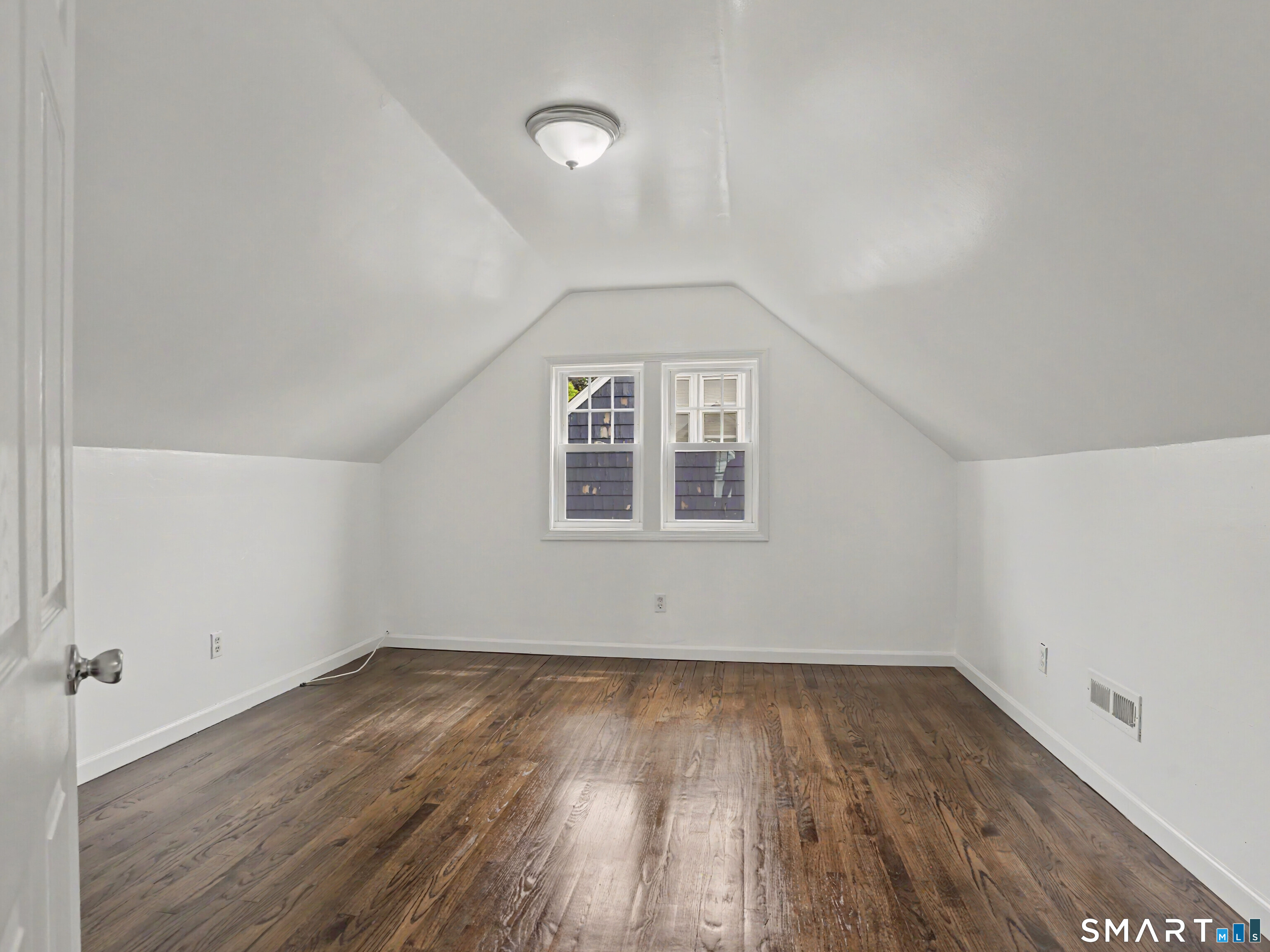35 Oakleaf Street Bridgeport CT 06606