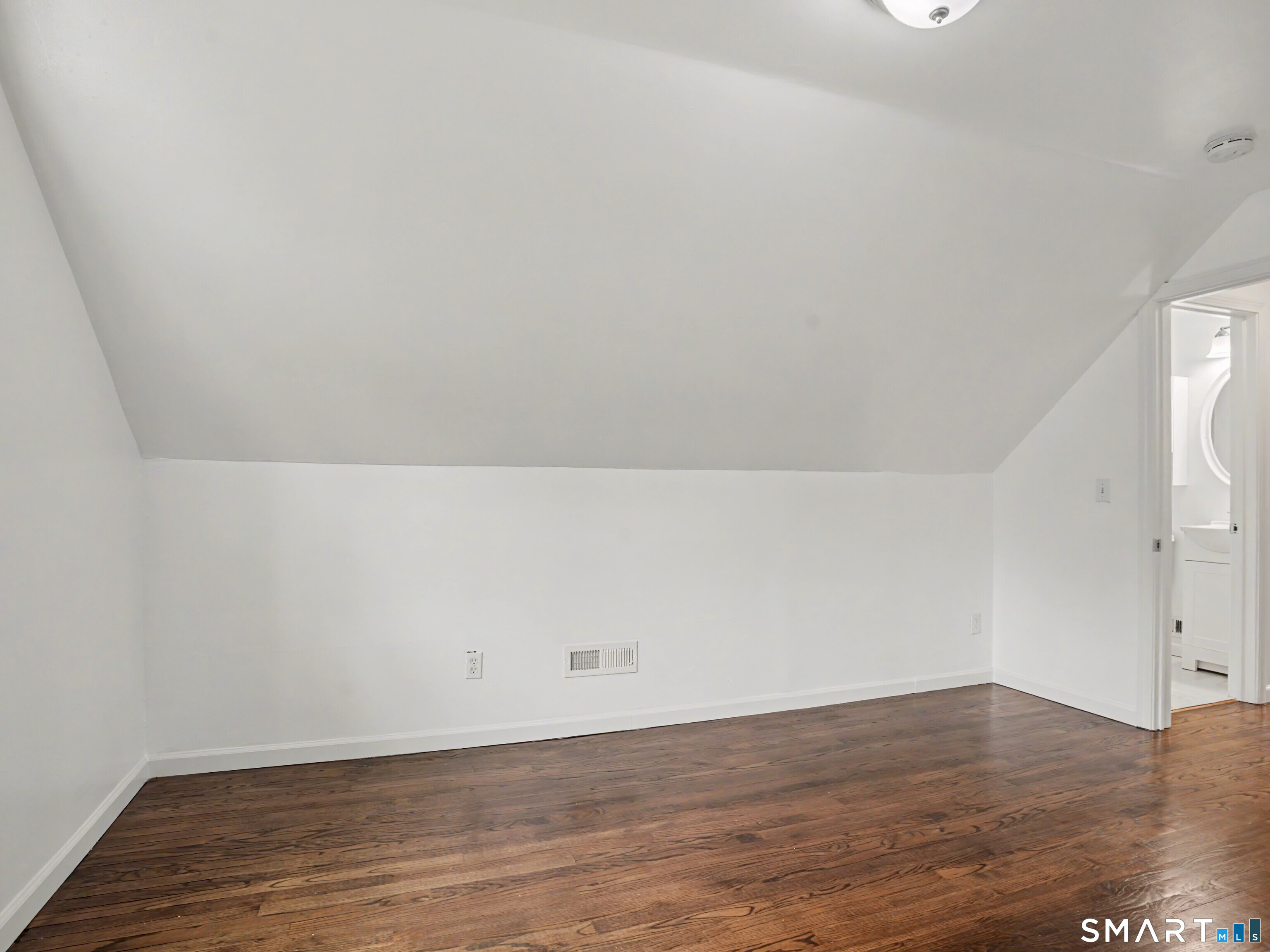 35 Oakleaf Street Bridgeport CT 06606