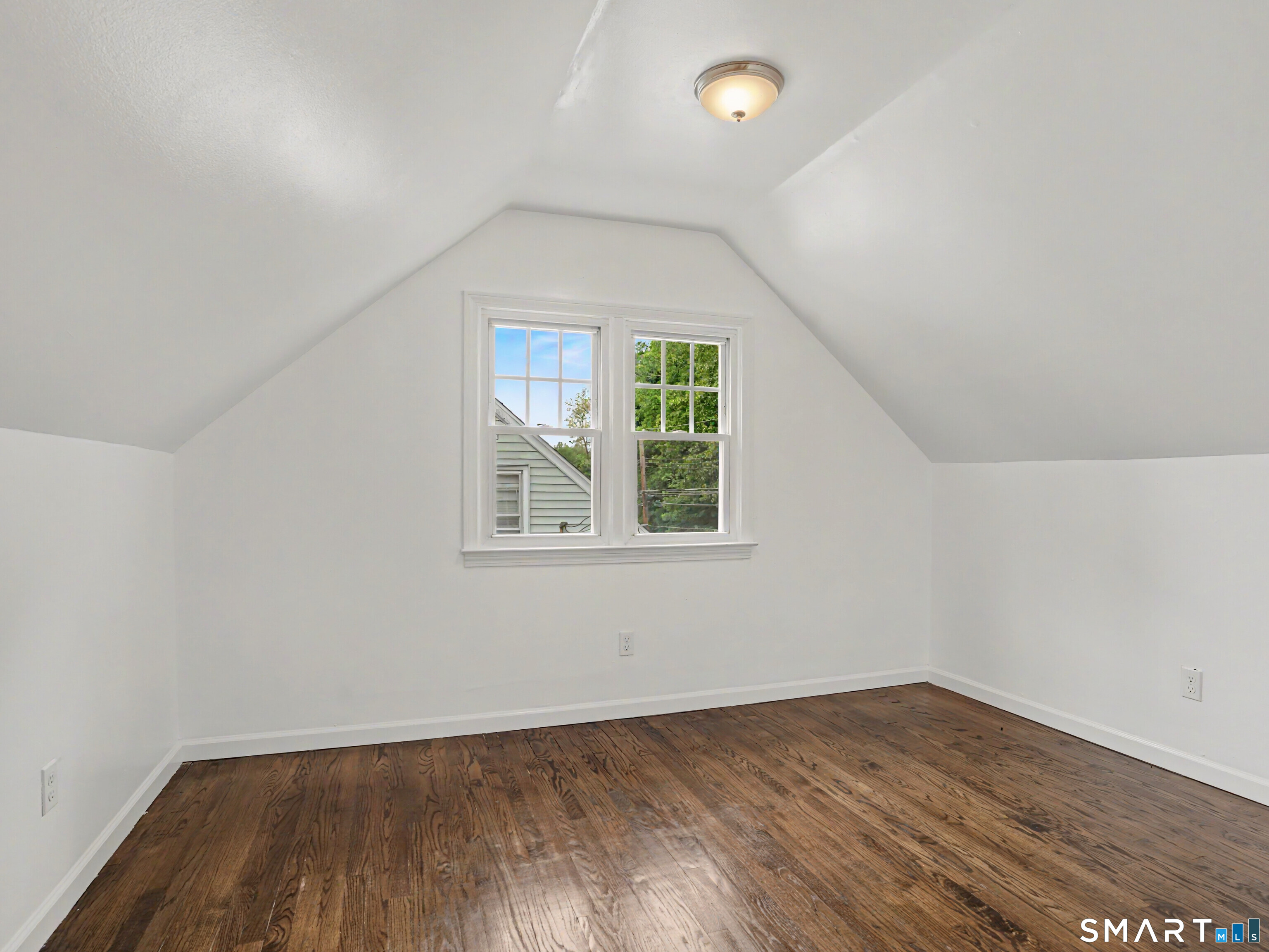 35 Oakleaf Street Bridgeport CT 06606