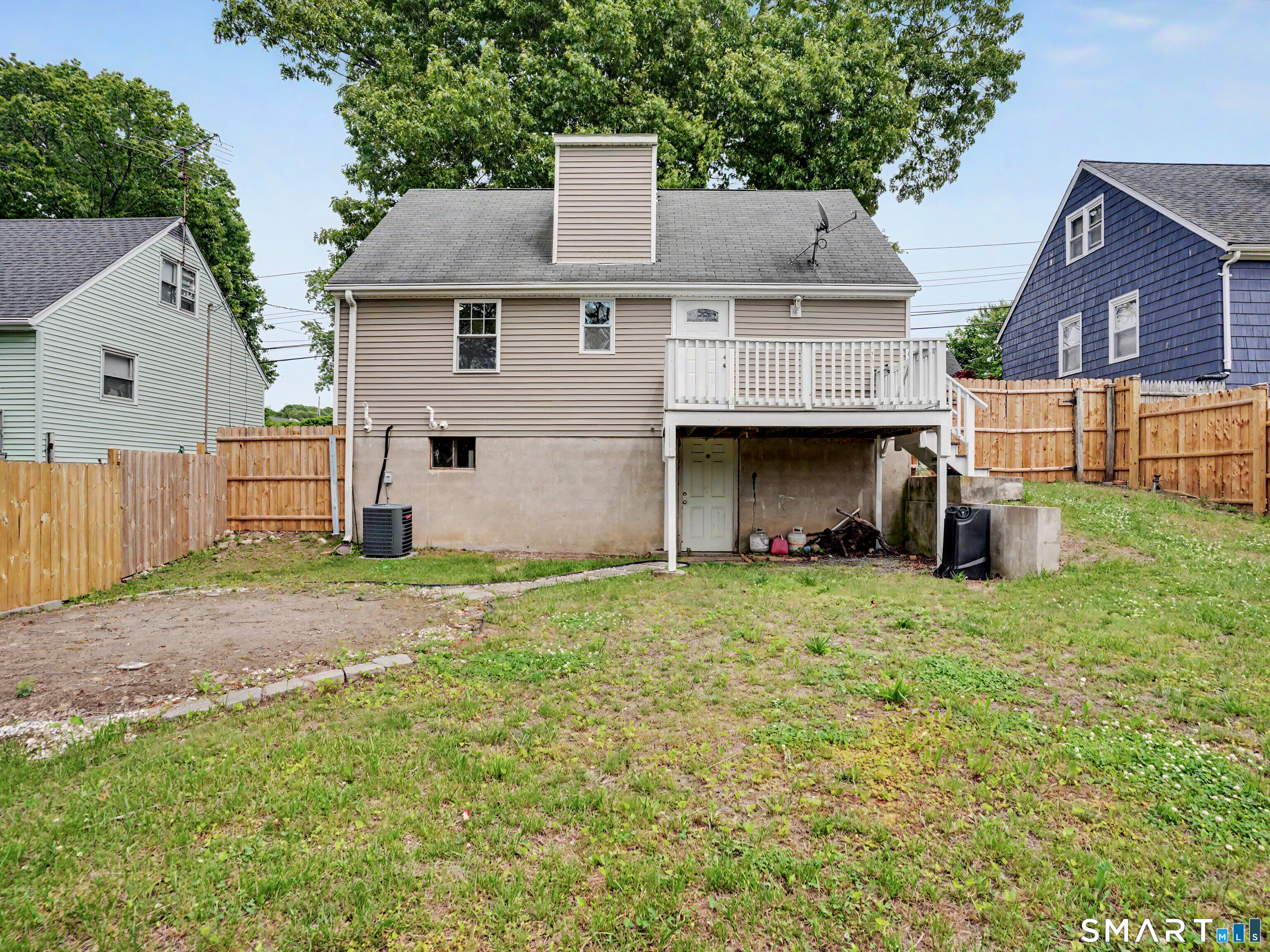 35 Oakleaf Street Bridgeport CT 06606