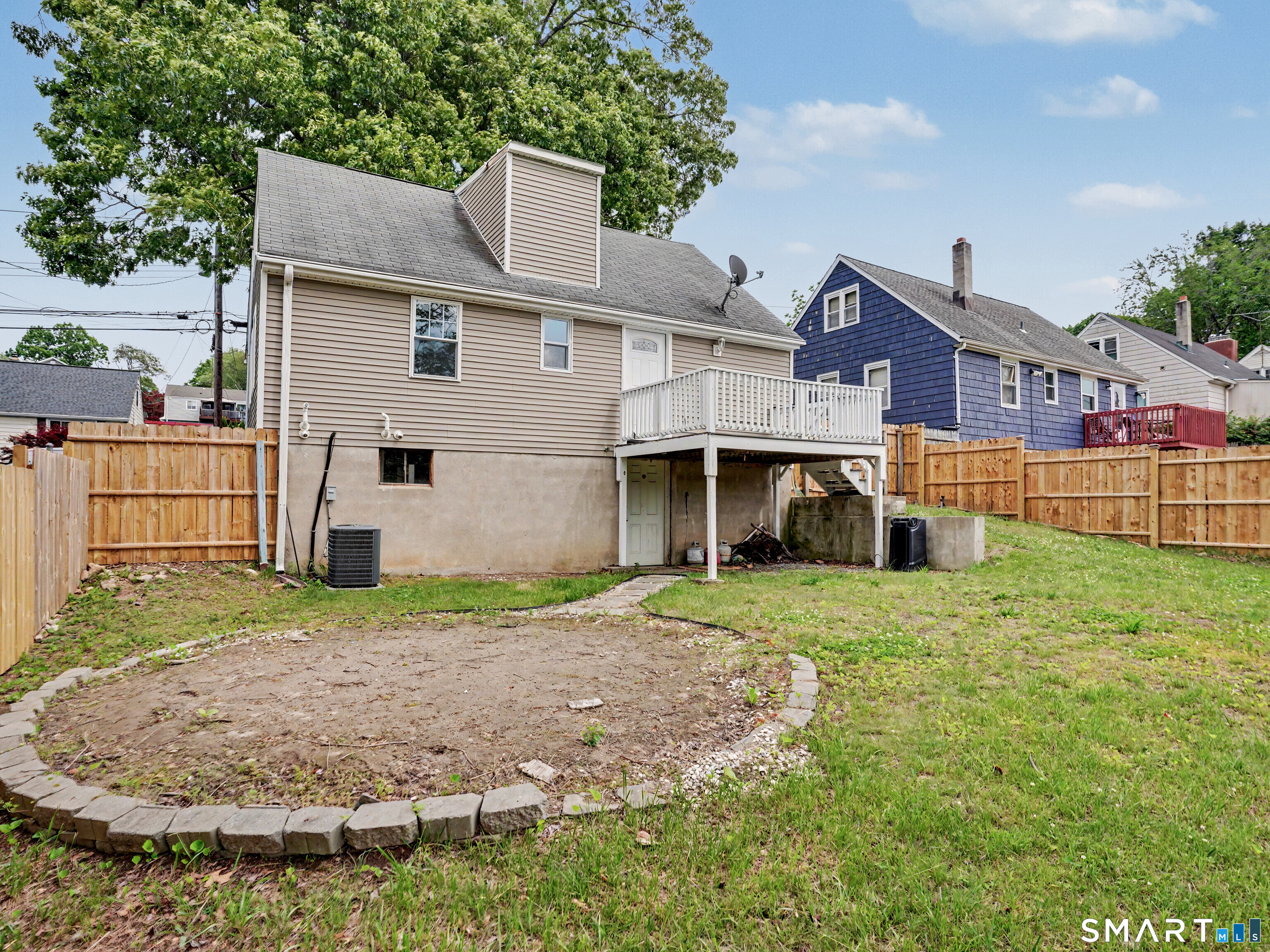 35 Oakleaf Street Bridgeport CT 06606