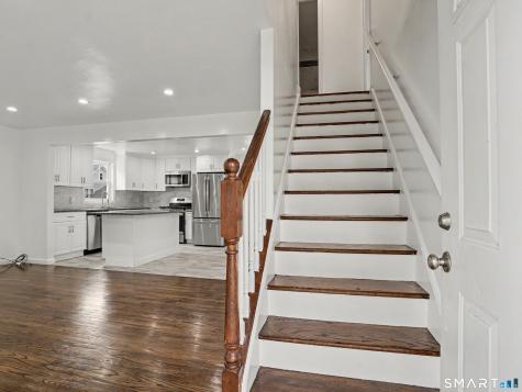 35 Oakleaf Street Bridgeport CT 06606