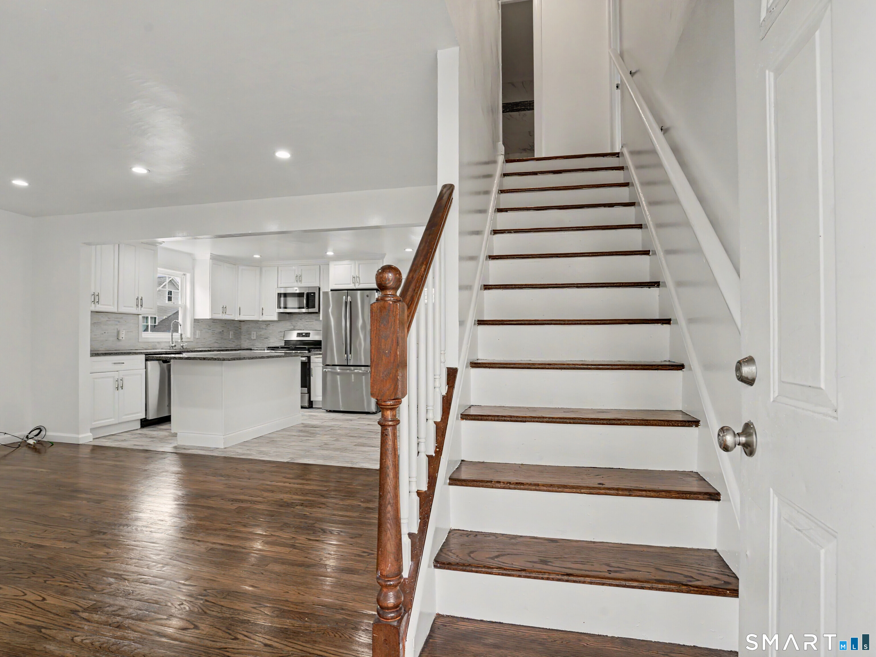 35 Oakleaf Street Bridgeport CT 06606