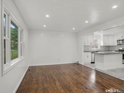 35 Oakleaf Street Bridgeport CT 06606