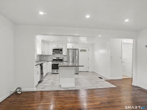 35 Oakleaf Street Bridgeport CT 06606
