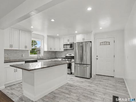 35 Oakleaf Street Bridgeport CT 06606