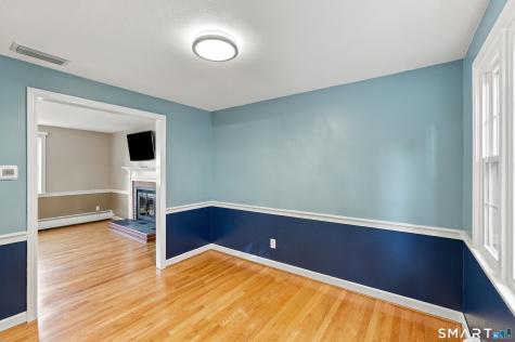 102 Clarendon Terrace Newington CT 06111