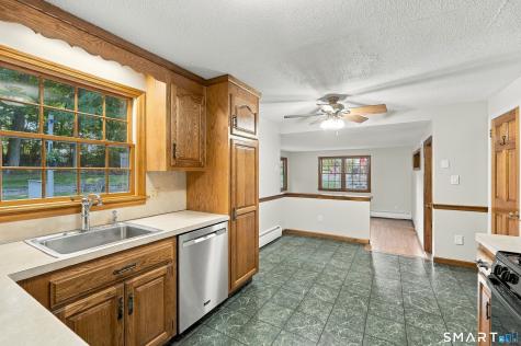 102 Clarendon Terrace Newington CT 06111