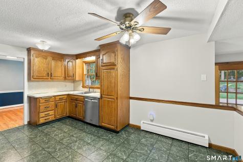 102 Clarendon Terrace Newington CT 06111