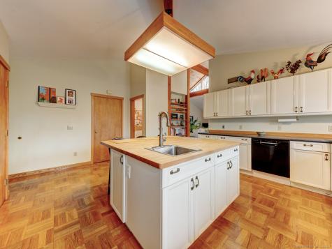 241 Wormwood Hill Road Mansfield CT 06250