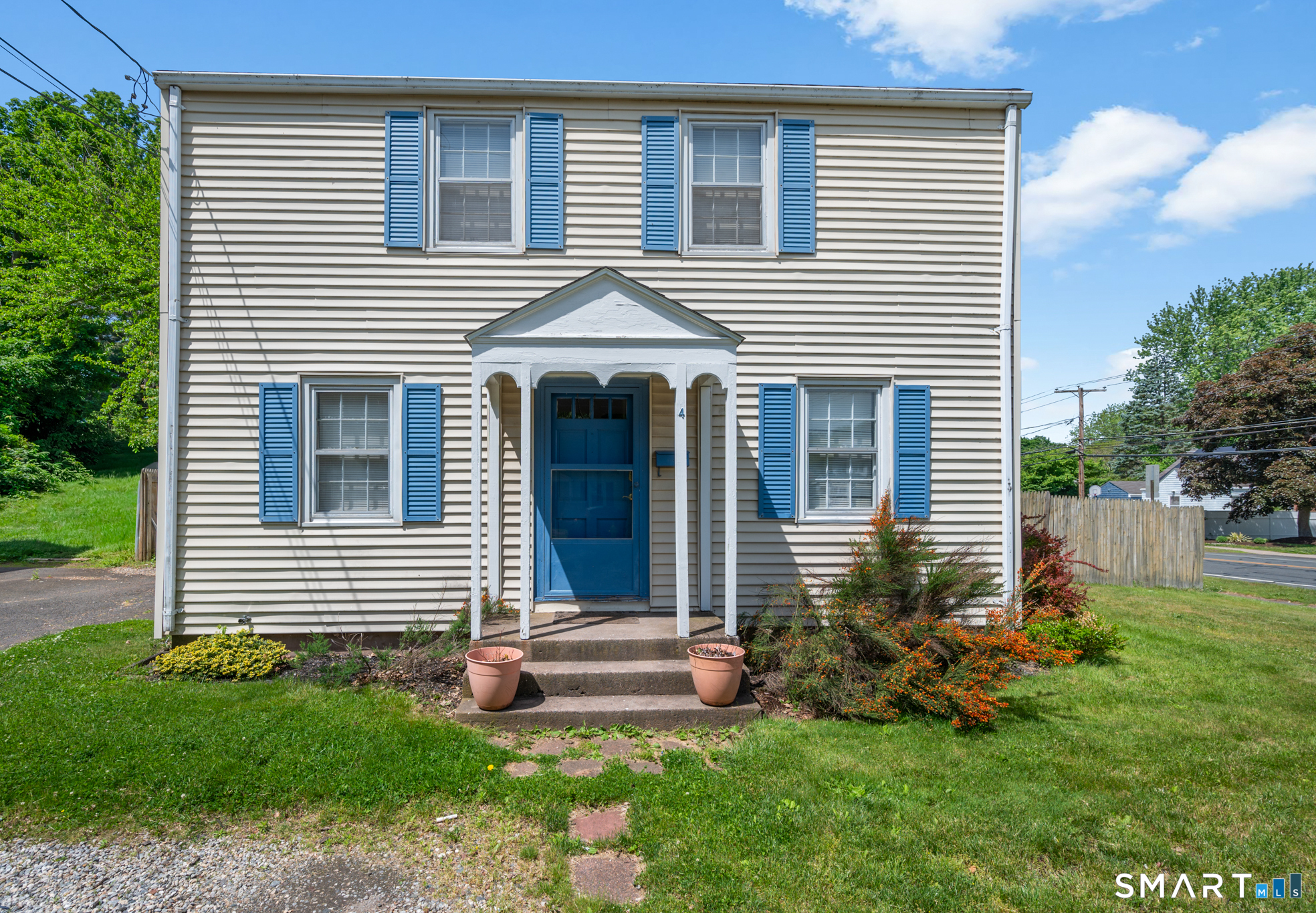 4 Waddell Road Manchester CT 06040