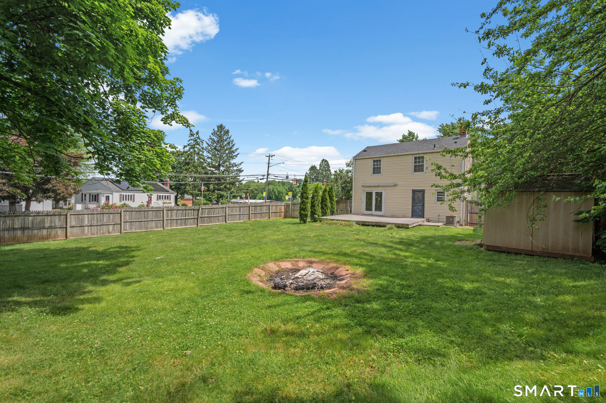 4 Waddell Road Manchester CT 06040