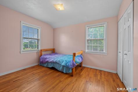 4 Waddell Road Manchester CT 06040