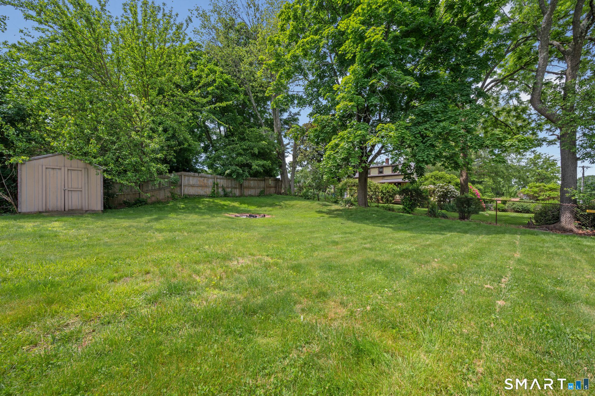 4 Waddell Road Manchester CT 06040