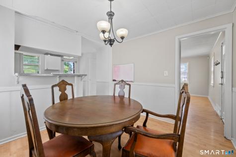 4 Waddell Road Manchester CT 06040