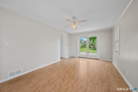 4 Waddell Road Manchester CT 06040