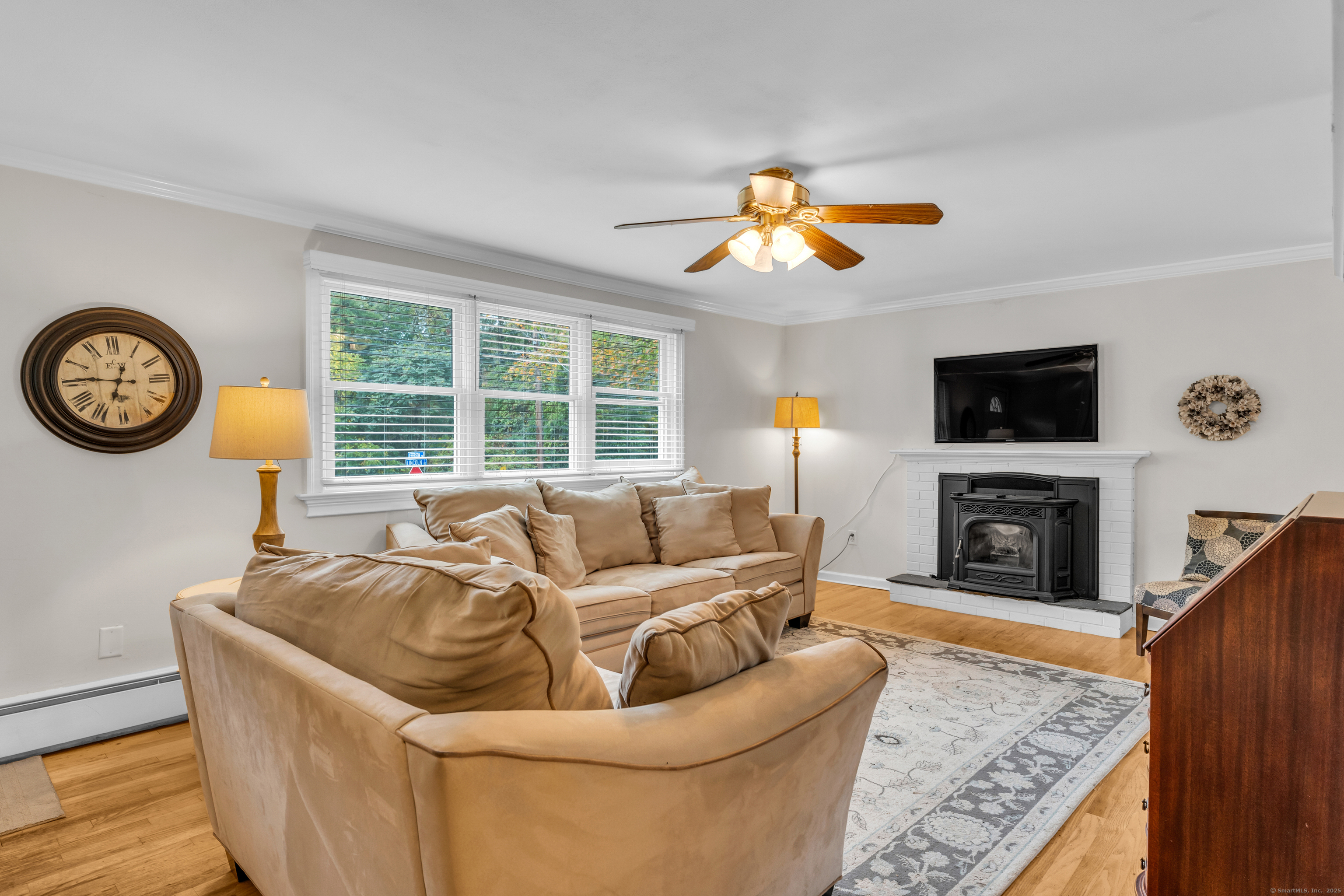 22 Lincoln Road Clinton CT 06413