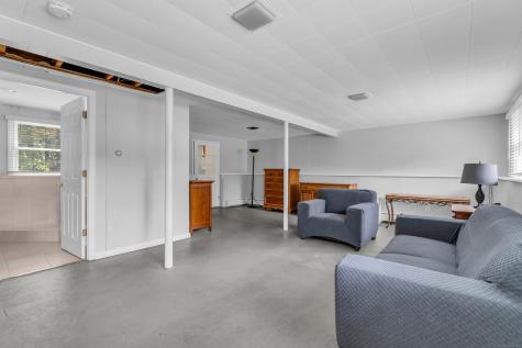 22 Lincoln Road Clinton CT 06413