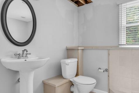 22 Lincoln Road Clinton CT 06413