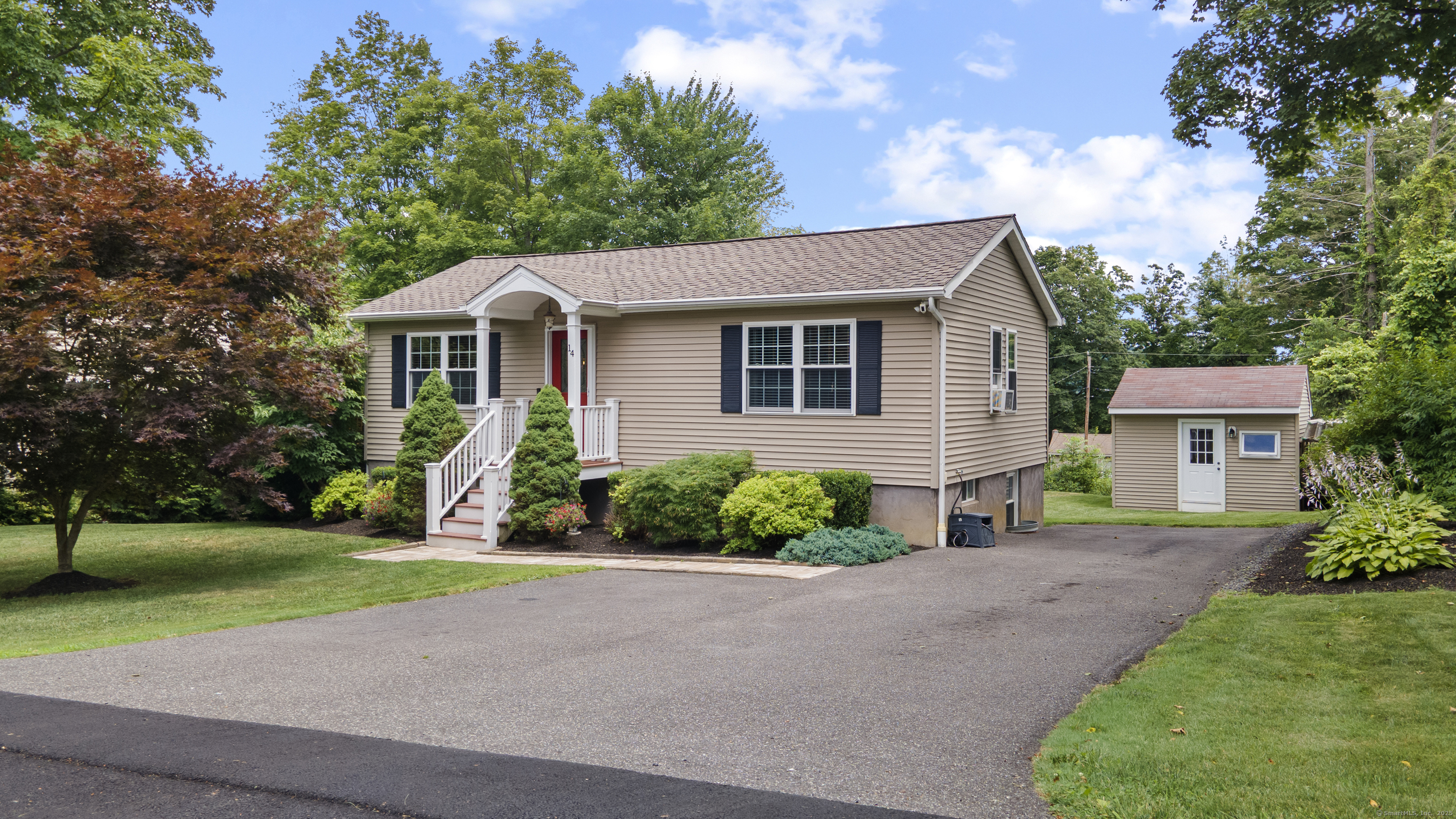 14 Hilltop Drive New Fairfield CT 06812