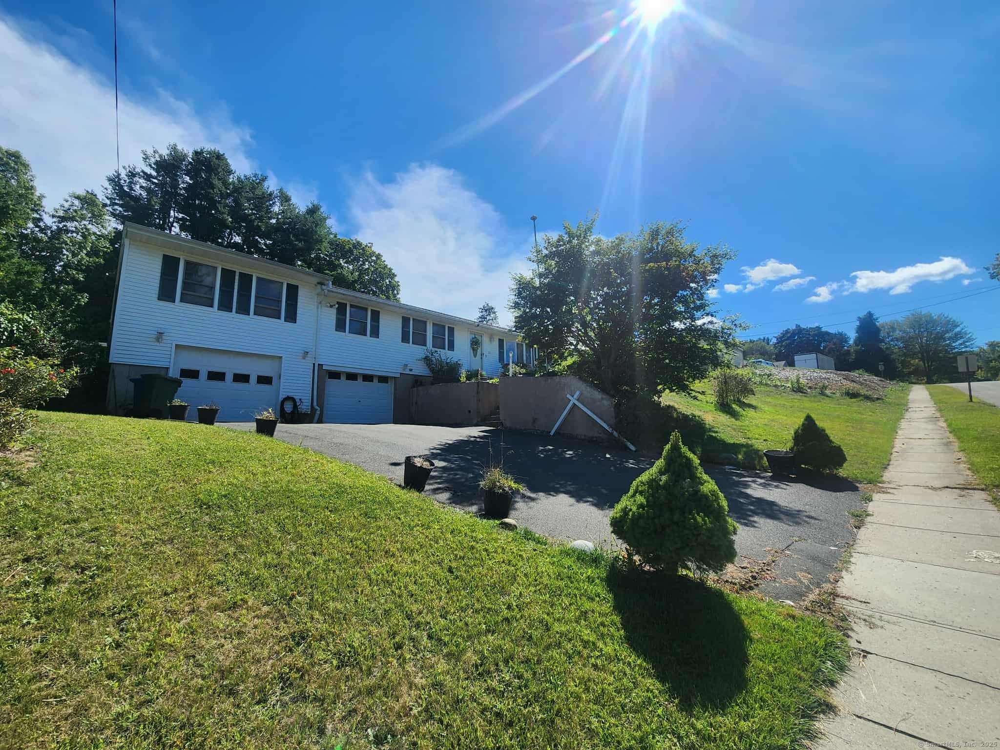 21 Brookview Avenue Wallingford CT 06492