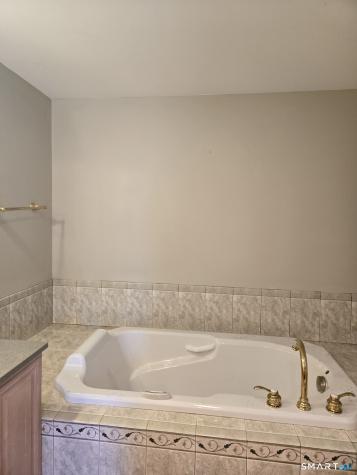 21 Brookview Avenue Wallingford CT 06492
